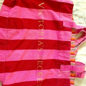 VICTORIA’s SECRET BEACH BAG PERFECT FOR SUMMER